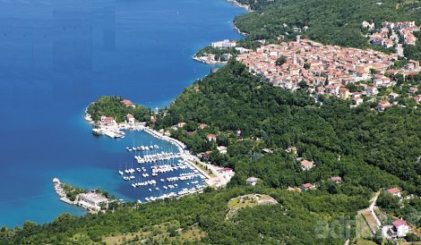 Chorvátsko, ostrov Krk, Omišalj