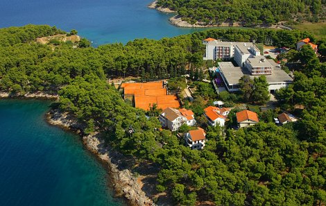 Chorvátsko, ostrov Hvar, Jelsa - hotel Hvar