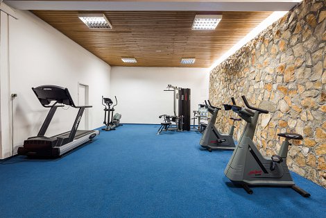 Chorvátsko, ostrov Hvar, Jelsa - hotel Hvar - fitness