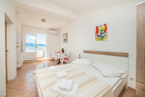 Chorvátsko, Gradac, apartmány Mirna  - 1/2 štúdio č. 1