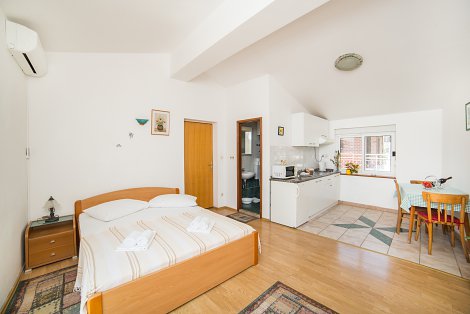 Chorvátsko, Gradac, apartmány Mirna  - 1/2 štúdio č. 2