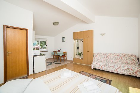 Chorvátsko, Gradac, apartmány Mirna  - 1/2 štúdio č. 2