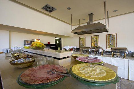 Chorvátsko, ostrov Rab, Hotel International - reštaurácia - bufetové stoly