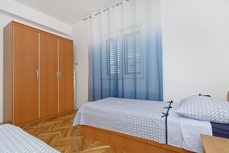 Chorvátsko, Vodice, apartmán Martina - apt. 1 - 2. spálňa