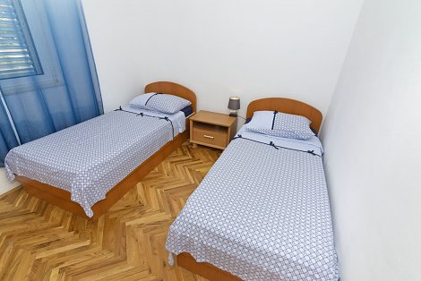 Chorvátsko, Vodice, apartmán Martina - apt. 1 - 2. spálňa