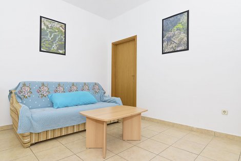Chorvátsko, Vodice, apartmán Martina - apt. 1 - gauč v obývacej časti