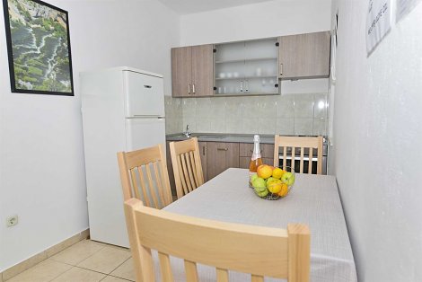 Chorvátsko, Vodice, apartmán Martina - apt. 4 - obývacia izba prepojená s kuchyňou