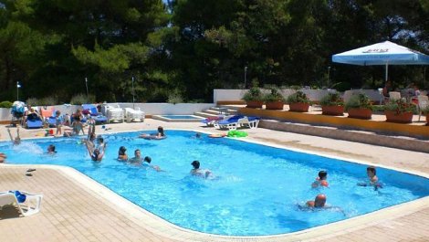 Chorvátsko, poloostrov Istria, Pula, hotel Pula - bazén
