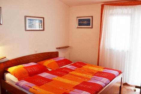 Chorvátsko, Vodice, apartmány Milka 1 - 2. spálňa