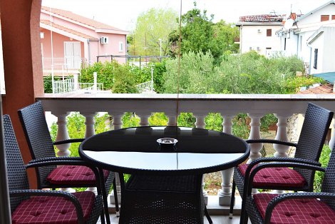 Chorvátsko, Vodice, apartmány Milka 2 - balkón