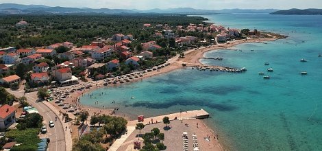 Chorvátsko, Vodice, Štúdiá Trio - pláž