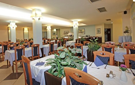 Chorvátsko, poloostrov Istria, Selce - hotel Selce - reštaurácia