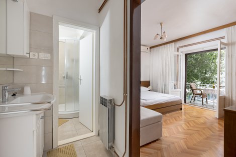 Dovolenka Baška Voda - penzión Topič  - 1/2+1 izba