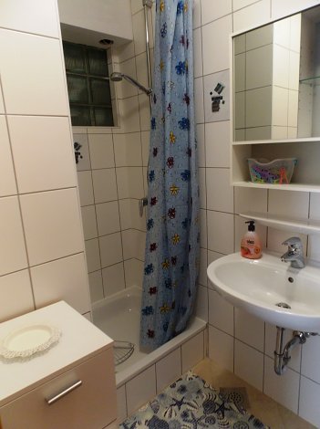Chorvátsko, ostrov Vir, apartmány Lalič Ivica - apt. č. 1 - kúpeľňa