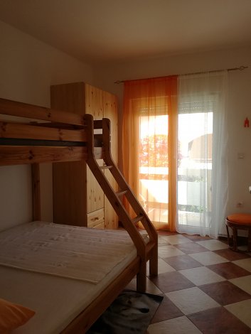 Chorvátsko, ostrov Vir, apartmány Lalič Ivica - apt. č. 4 ( na 1. poschodí)  - 2. spálňa