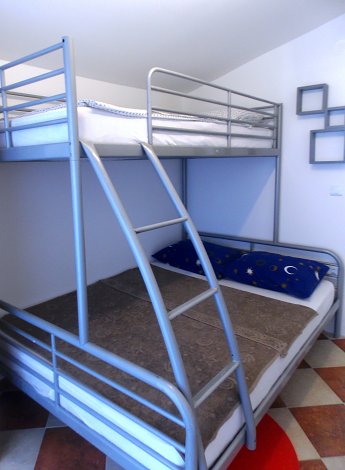 Chorvátsko, ostrov Vir, apartmány Lalič Ivica - apt. č. 3 (na 2. poschodí) - 2. spálňa