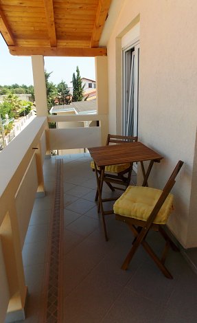 Chorvátsko, ostrov Vir, apartmány Lalič Ivica - apt. č. 3 (na 2. poschodí) - terasa