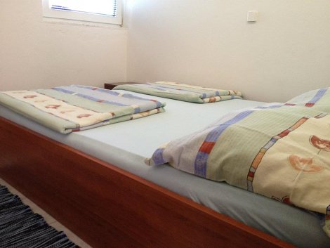 Chorvátsko, ostrov Vir, apartmány Krištofič Ivan - apt. č. 1 - 1/4 - 1. spálňa