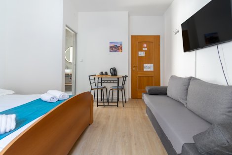Dovolenka Baška Voda - hotel Palac - dvojlôžková izba s prístelkou