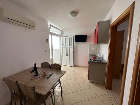 Chorvátsko, Baška Voda, apartmány Antunovič - apt. 1/4+1 - kuchyňa