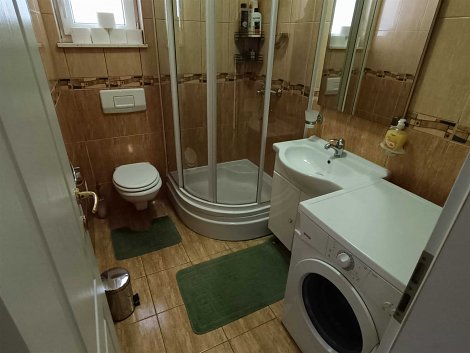 Chorvátsko, Vodice, apartmán Krešo - kúpeľňa