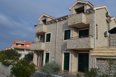 Chorvátsko, Vodice, Štúdiá Trio
