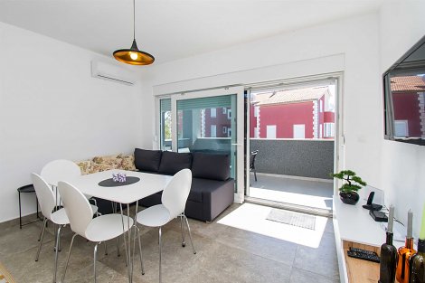 Chorvátsko, Vodice, apartmány Benmi  - apt. 1 -  kuchyňa