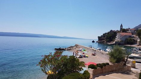 Chorvátsko, Pisak - apartmány Dodo - pláž
