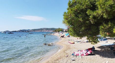 Chorvátsko, Vodice, apartmán Adelle - pláže