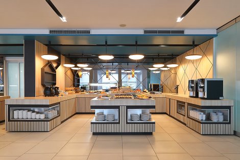 Chorvátsko, Biograd na Moru, hotel Kornati  - reštaurácia