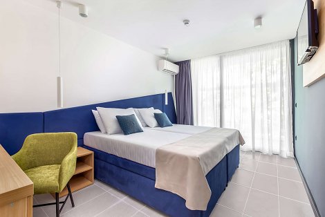 Chorvátsko, poloostrov Istria, Crikvenica - Holiday rezort Ad Turres - izba 1/2, parková strana, bez balkóna