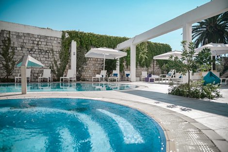 Chorvátsko, ostrov Rab, Hotel International - bazén