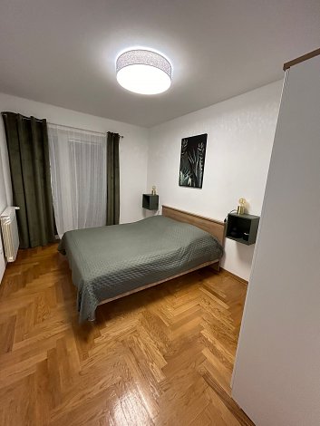 Chorvátsko, Vodice, apartmán Adelle -  apt. na prízemí - spálňa