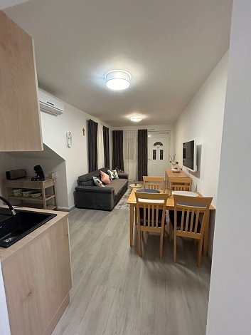 Chorvátsko, Vodice, apartmán Adelle -  apt. na prízemí - kuchyňa