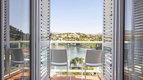 Chorvátsko, ostrov Koločep - hotel TUI BLUE Kalamota Island - izba STANDARD výhľad more - balkón