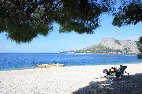 Chorvátsko, Omiš, Turistický rezort Brzet - pláž
