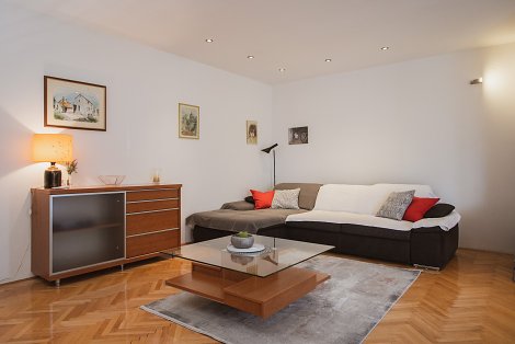 Chorvátsko, Dugi Rat - apartmán Mimica - obývacia izba