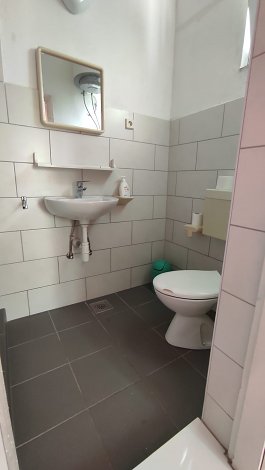 Chorvátsko, Omiš - Duče, štúdiá Marin - štúdio 4, 1/2 - kúpeľňa