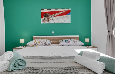 Chorvátsko, Promajna - apartmán Emili - spálňa