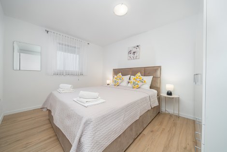 Chorvátsko, Baška Voda, apartmány Antunovič - apt. 1/2+2 na prízemí  s terasou - spálňa