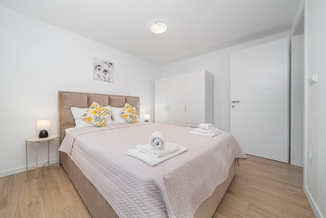 Chorvátsko, Baška Voda, apartmány Antunovič - apt. 1/2+2 na prízemí  s terasou - spálňa