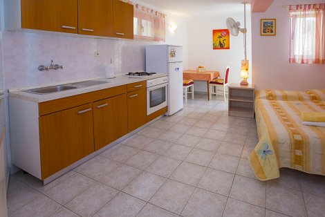 Chorvátsko, Podgora - Čaklje, štúdio Radojka