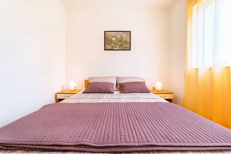 Chorvátsko, Vodice, apartmány Marina - apt. č. 2 - 1/4+1 - 1. spálňa