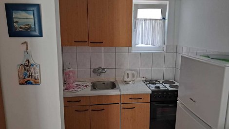 Chorvátsko, Vodice, Štúdiio Jelena - kuchynská linka