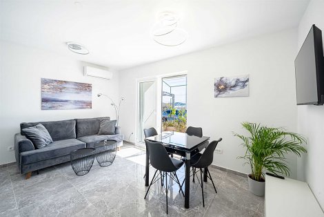 Chorvátsko, Vodice, apartmán Tedoris - 1/4 č. 1 - spálňa