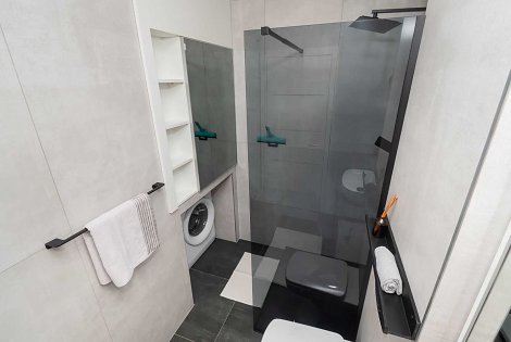 Chorvátsko, Vodice, apartmán Rita - kúpeľňa