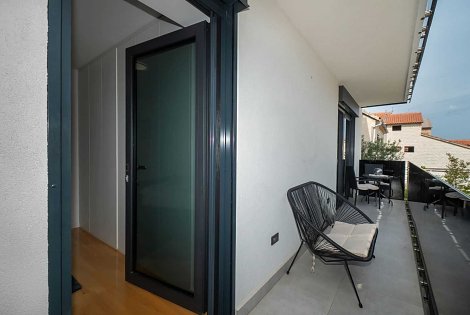 Chorvátsko, Vodice, apartmán Rita - balkón