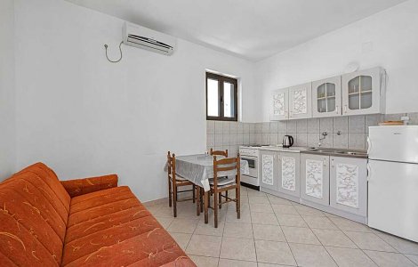 Chorvátsko, Vodice, apartmány Dadič -  apt. 1/2+1 - kuchyňa