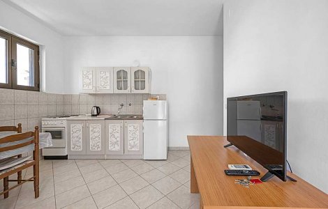 Chorvátsko, Vodice, apartmány Dadič -  apt. 1/2+1 - kuchyňa