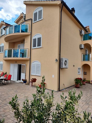 Chorvátsko, Vodice, apartmány Meri
